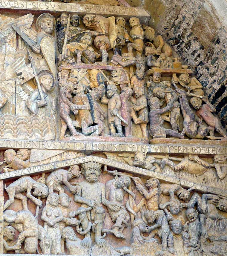 El tímpano de la iglesia abalicia de Sainte-Foy, en Conques, Francia, realizado en el siglo XI es un claro ejemplo del infierno aterrador, donde los condenados son torturados de forma espantosa. kristobalite